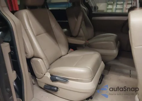 2011 Volkswagen Routan Se z USA, uszkodzony, nr VIN 2V4RW3DG7BR740433